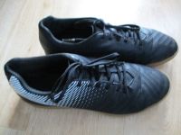 Decathlon/Kipsta Sneaker Gr. 41 schwarz/weiß sehr guter Zustand Hessen - Vöhl Vorschau