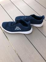 Schuhe Sport Hallenschuhe Größe 41 Bayern - Schwarzach Vorschau