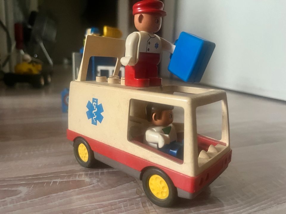 Lego Duplo Feuerwehr, Polizei, Rettungstaucher, Notarztwagen in Hamburg