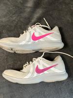 Damenschuhe von Nike zu verkaufen Nordrhein-Westfalen - Leverkusen Vorschau