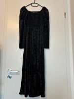 Gothic Samtkleid mit leichten Puffärmeln Hadern - Blumenau Vorschau