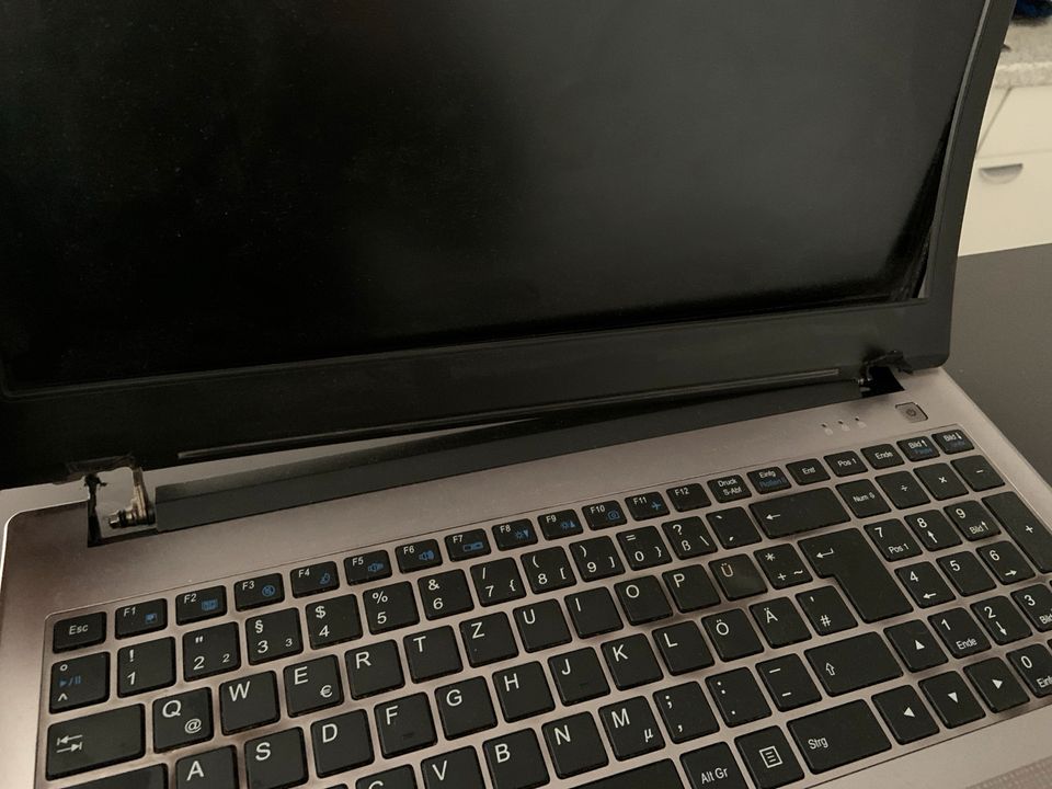 Gaming Laptop Nexoc / Modell WA50SJ / für Bastler in Karlsfeld