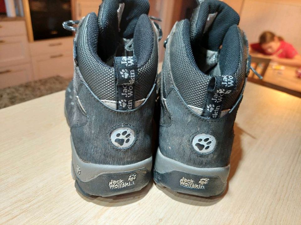 Trekking / Wanderschuhe Jack Wolfskin Größe 36 in Peiting