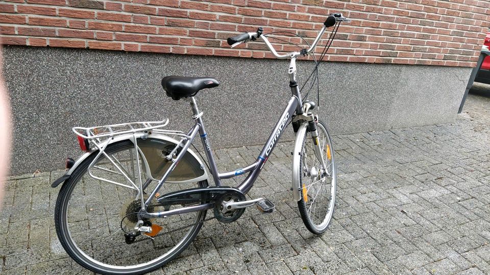 Fahrrad Damenfahrrad 28 Zoll in Aachen