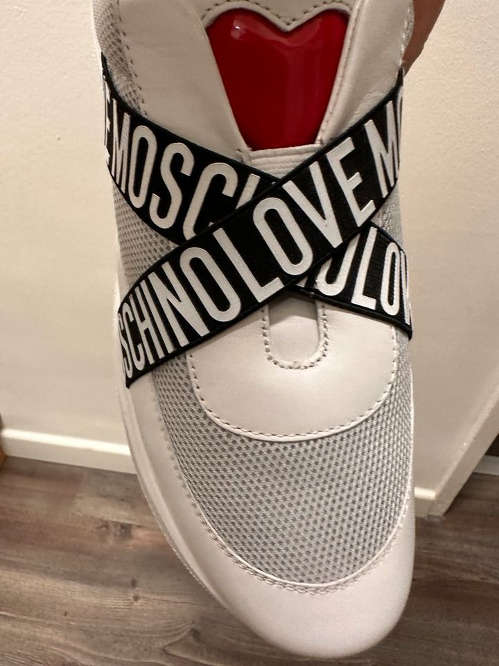 Original Love Moschino Damen Sneaker Schuhe weiß Gr.39, 75€ Festp in Wiesbaden