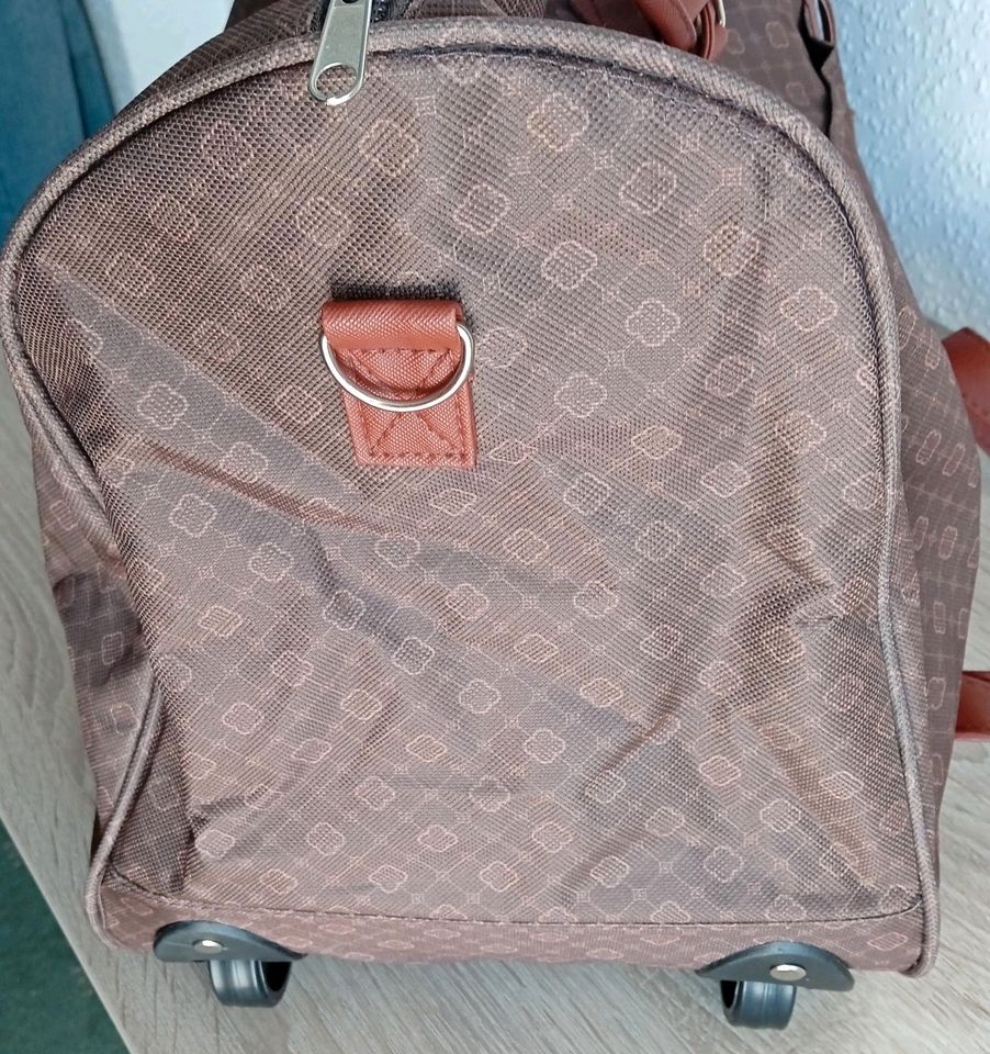 Reisetasche mit Schmutzwäsche/Schuhe Beutel, braun gemustert in München