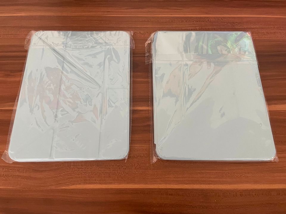 2x Apple iPad 10,9" (10. Generation) 2022 - Hülle *** Neu *** in Ueckermuende