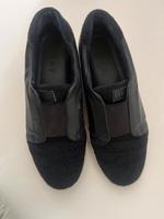 DKNY sneaker Leder blau Turnschuhe Gr 37 Nordrhein-Westfalen - Herzogenrath Vorschau