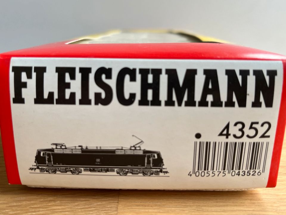 Fleischmann 4352 H0 DB E-Lok, unbespielt, OVP, Lok, Sammlerstück in Coburg