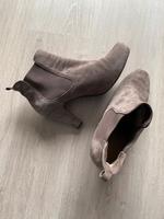 Absatzschuhe von Unisa Größe 42 Kr. München - Unterschleißheim Vorschau