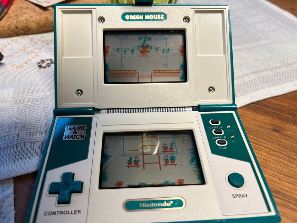 Nintendo Game & Watch Green House in Bassum