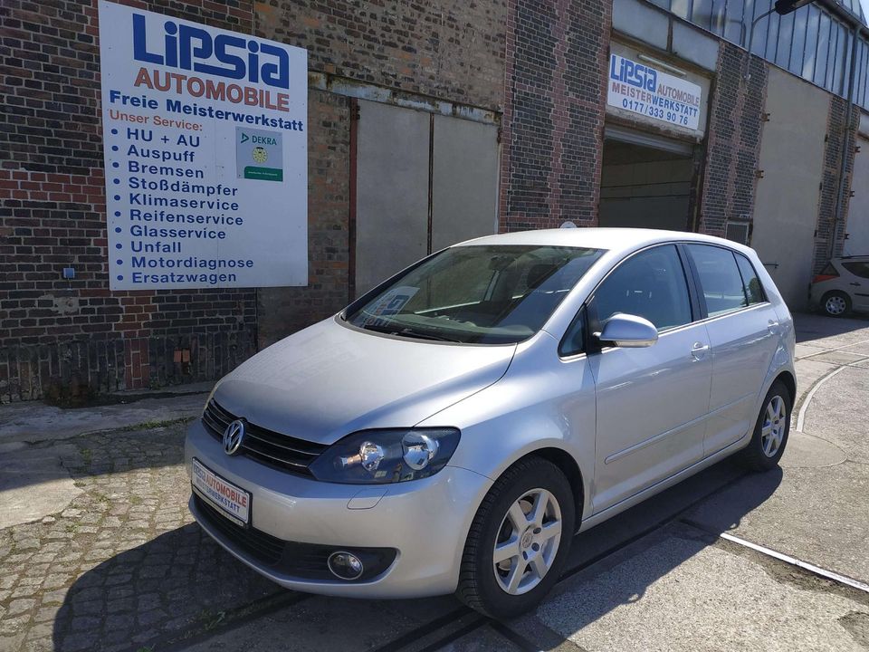 Volkswagen Golf Plus 1.2/TÜV NEU/Scheckheft/Sitzheizung/Tem in Leipzig