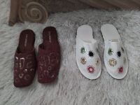 2 Hausschuhe Orientalisch Slipper Damen Perlen braun weiß Nordrhein-Westfalen - Haan Vorschau