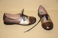 Sneaker HISPANITAS LIGHT Gr. 39 echtes Leder NP 160€ Neuwertig Niedersachsen - Jork Vorschau