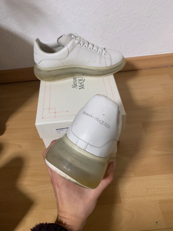 Alexander McQueen Sneaker Original 43 in Bruchsal