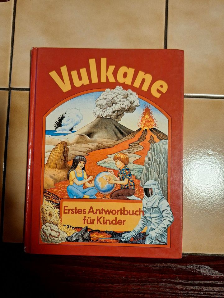 Vulkane - Erstes Antwortbuch für Kinder von Katia Krafft in Neuwied