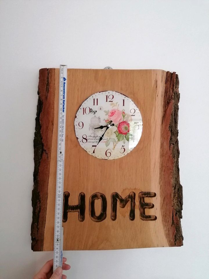 Uhr auf Holz - Unikat in Gründau
