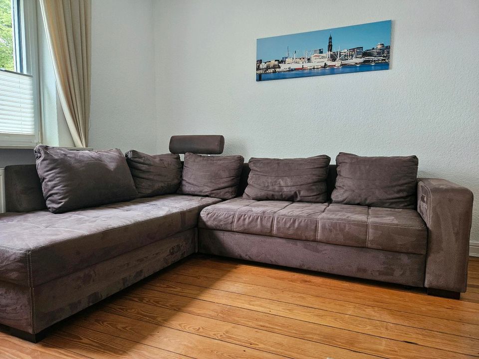 Couch / Sofa mit Schlaffunktion in Uetersen