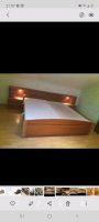 Schlafzimmer Bett 2×2 m Schrank  5 Türen neuwertig Hessen - Wächtersbach Vorschau