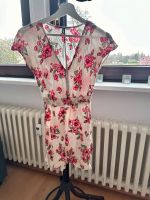 Strandkleid mit Blumen Nordrhein-Westfalen - Mülheim (Ruhr) Vorschau