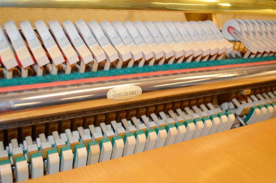IBach Klavier Modell 101 in Michelau i. OFr.