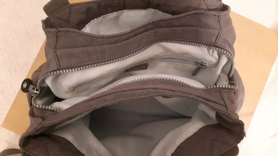 Kipling Handtasche dunkelgrau, Griffe nicht mehr so schön !! in Braunschweig