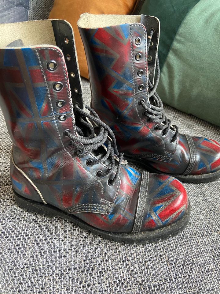 Underground Stiefel Boots England 7 neuwertig Punker Stahlkappen in Hessen  - Steinau an der Straße | eBay Kleinanzeigen ist jetzt Kleinanzeigen