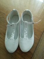 Reserved Mädchen Ballerinas in weiß mit Perlen, Gr. 35 Dortmund - Wellinghofen Vorschau