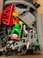Lego Duplo Schienen Konvolut Nordrhein-Westfalen - Bottrop Vorschau