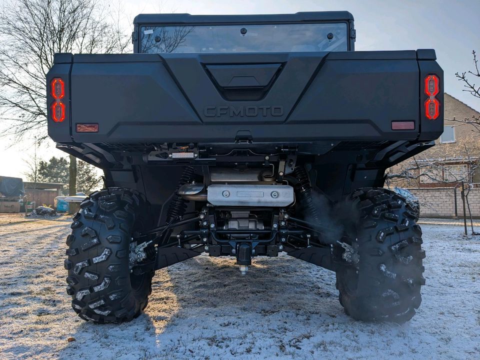 CFMOTO UFORCE 1000 mit Kabine Schneeschild Höherlegung MY2023 in Am Mellensee