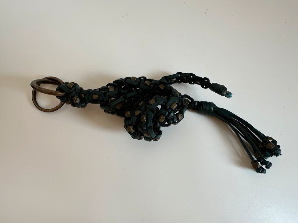 Liebeskind Berlin Schlüsselanhänger dunkelgrün Leder Key Ring in Berlin