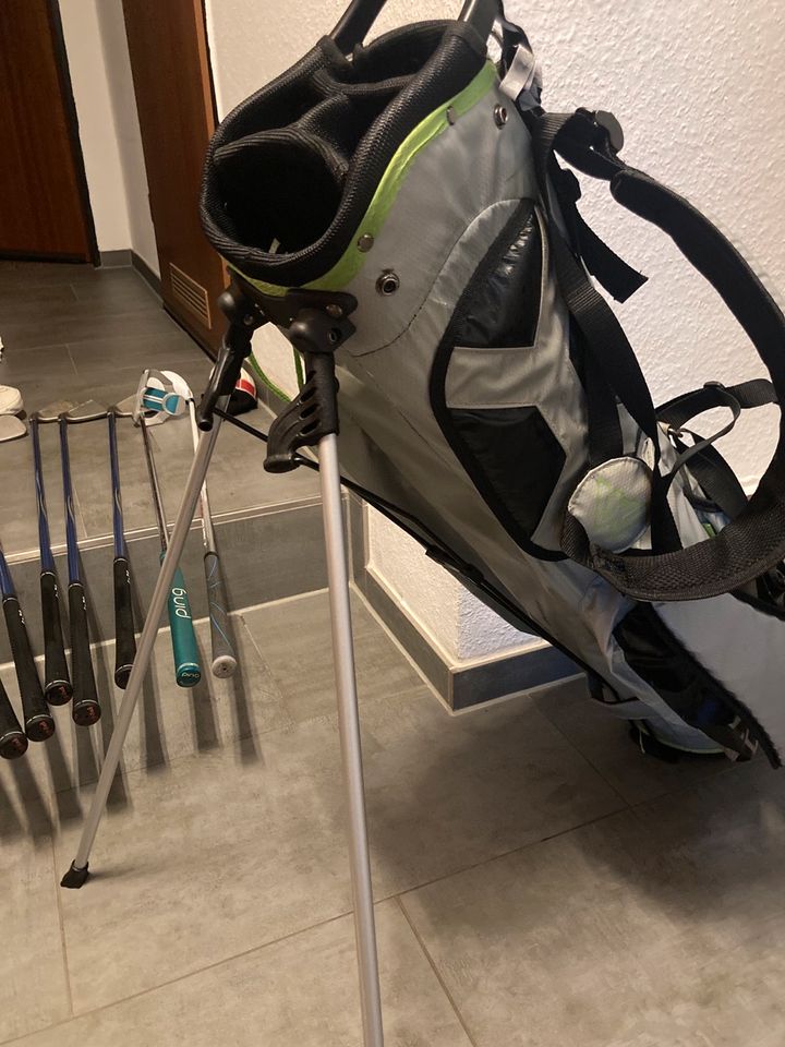 Kinder Golfbag mit 9 Schlägern in Dortmund