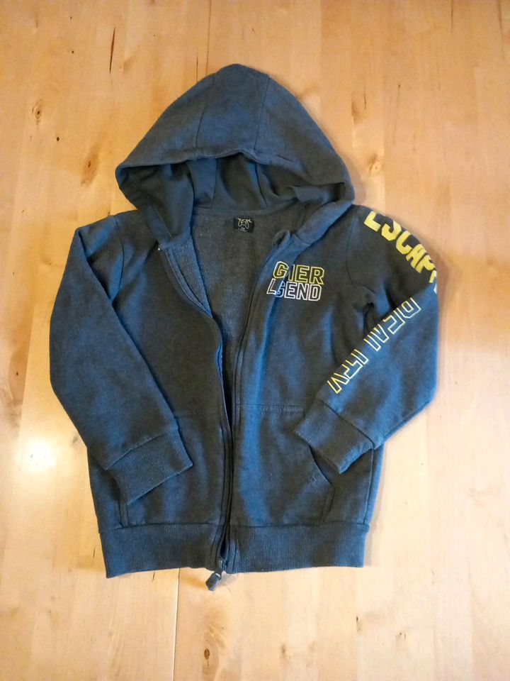 Jungen Sweatjacke, Gr.122/128, Weste, grau, top Zustand in Dettelbach