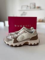 Bugatti Sneaker Größe 38 Niedersachsen - Bückeburg Vorschau