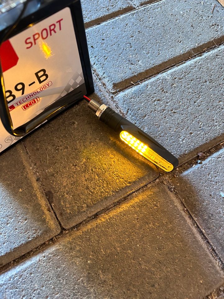 LED lauflichtblinker 12 v e Prüfzeichen in Sonneberg