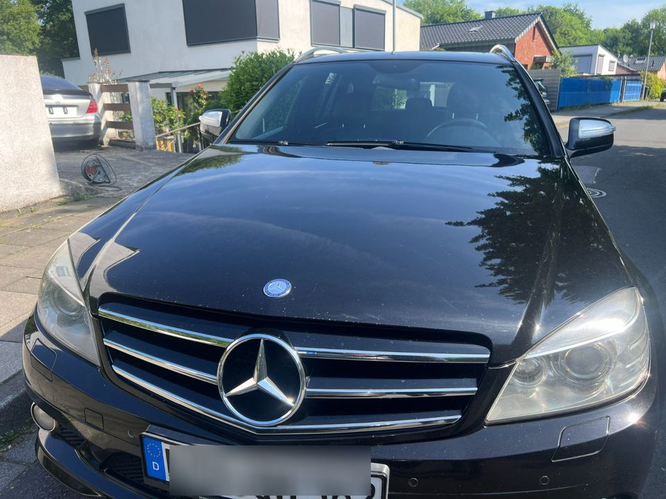 Mercedes C320 CDI Avangarde AMG Navi in Düsseldorf