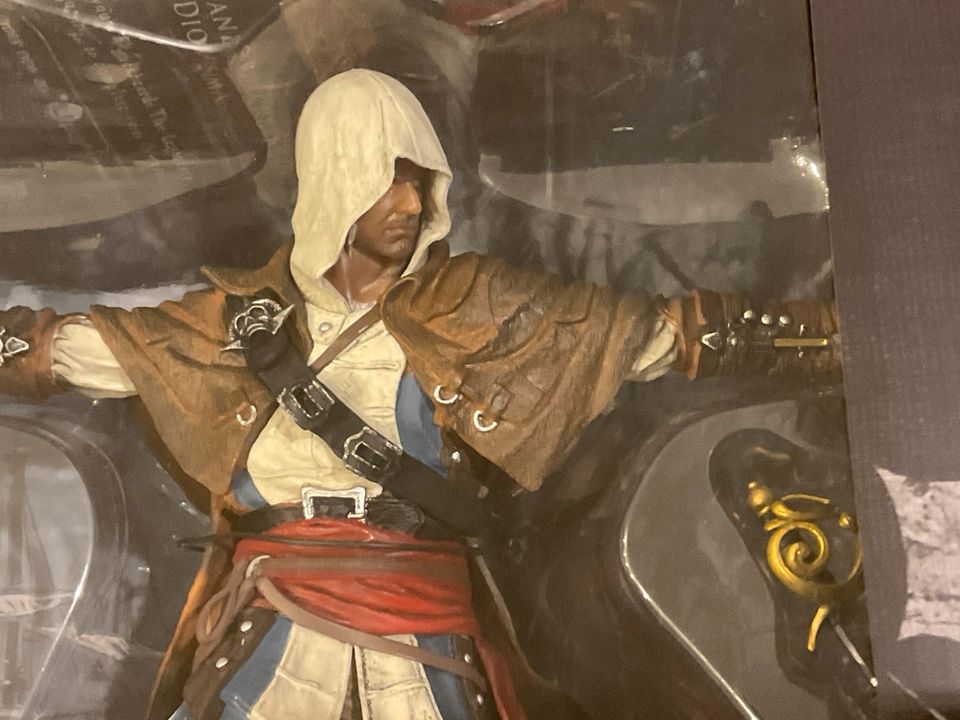 Asssassin IV Black Flag Figur Edward Kenway Pirate *OVP* in Gladbeck