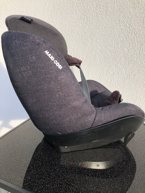 Maxi-Cosi Kindersitz Pearl Pro i-Size schwarz *WIE NEU* in Riedstadt