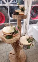 2 verschiedene Etageren aus Holz Hochzeit/ Geburtstag - Verleih Bayern - Hirschaid Vorschau