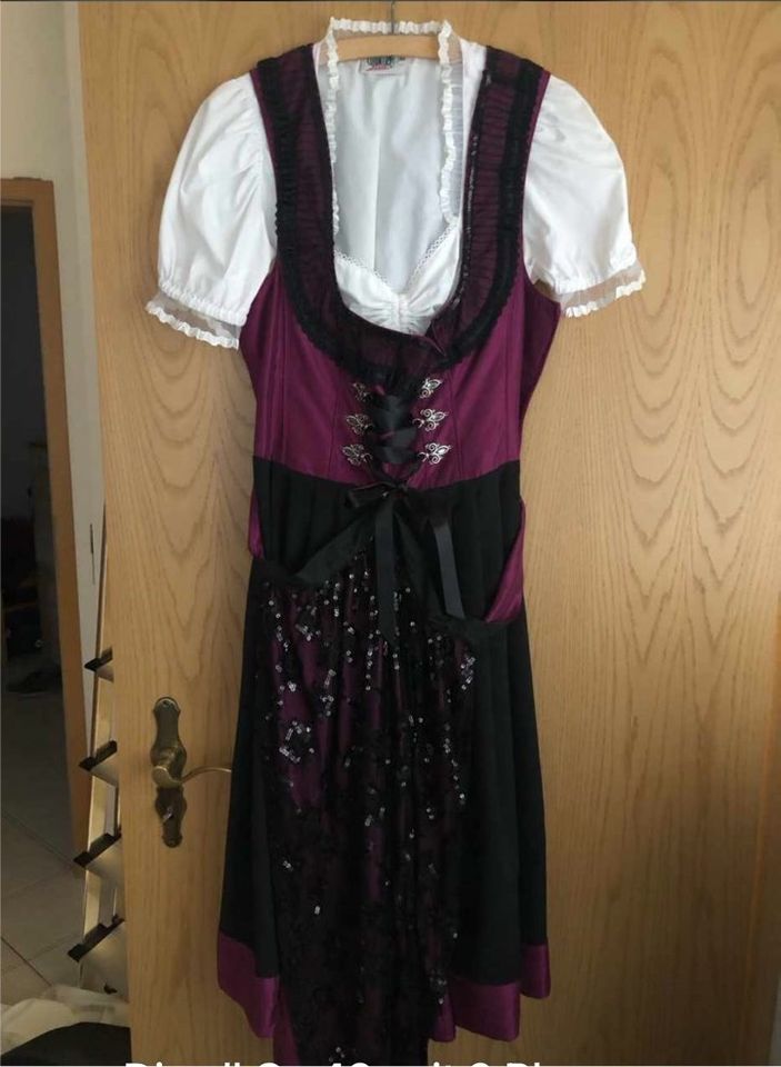 Dirndl Gr 42 Bordeaux Schwarz mit Bluse in Mainz