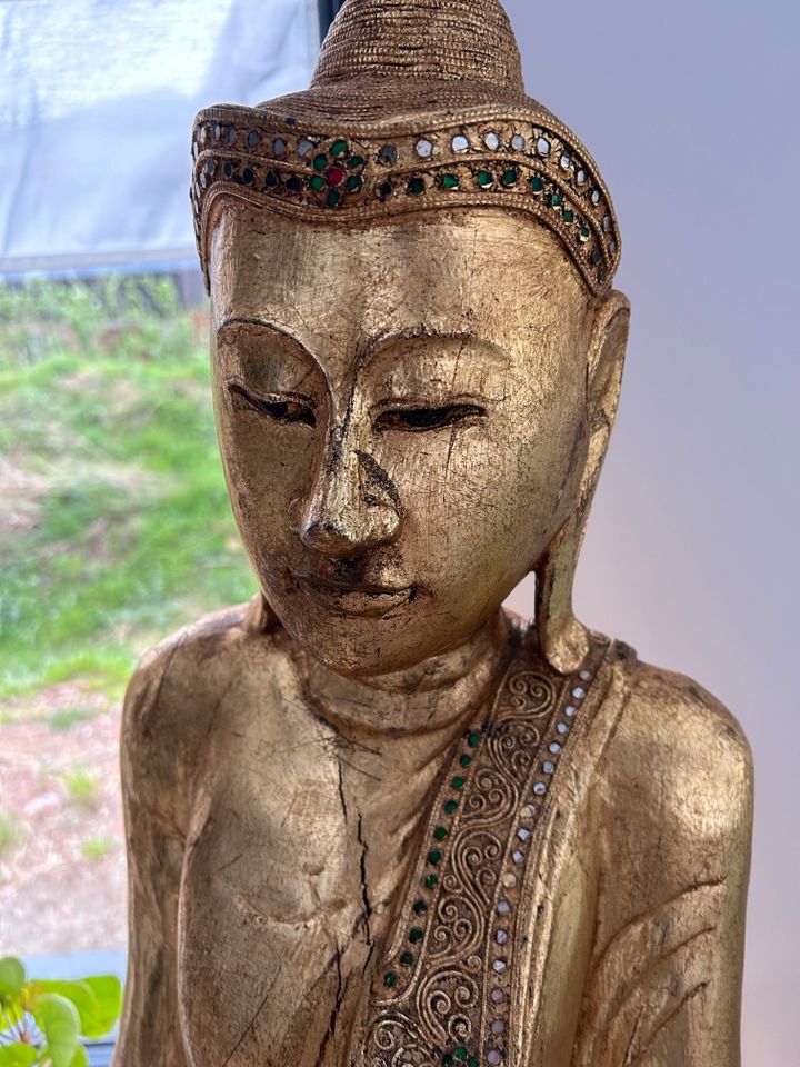 Buddha Statue, Goldbuddha, stehend, groß in Hamburg