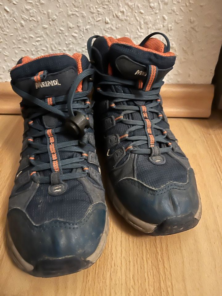 Meindl Wanderschuhe Outdoor 30 in Berlin