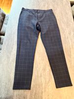 ZARA Slim Fit CHINO Hose dunkelblau kariert Gr. L >>TOP<< München - Sendling-Westpark Vorschau