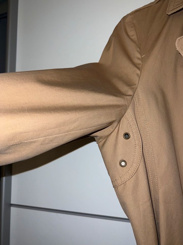 Burberry Trenchcoat Mantel in neuwertigem Zustand 38 / M in Köln