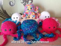 XXL Oktopus gehäkelt ca. 38 cm Durchmesser verschiedene Farben Sachsen-Anhalt - Jessen (Elster) Vorschau