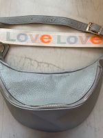 Bauchtasche aus Leder/Umhängetasche/Crossbody Bag mit LOVE Gurt Nordfriesland - Bredstedt Vorschau