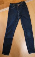 Jeans H&M gr. 140 neuwertig Skinny Fit & Denim Hose Berlin - Hohenschönhausen Vorschau