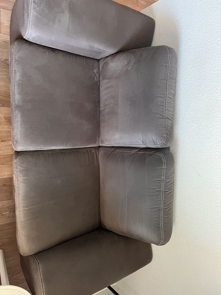 Sofa Couch Zweisitzer inkl. Hocker Nichtraucherhaushalt in Jena