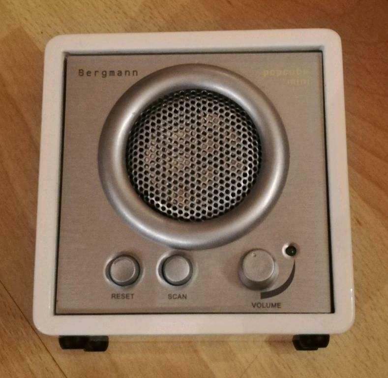 Bergmann Popcube Mini Weiß UKW MP3 Direkt Dock Lautsprecher in Ottweiler