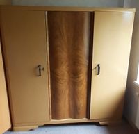 MDDZ / Kleiderschrank / Mid Century / DDR / Schrank / 20er30er Leipzig - Burghausen-Rückmarsdorf Vorschau